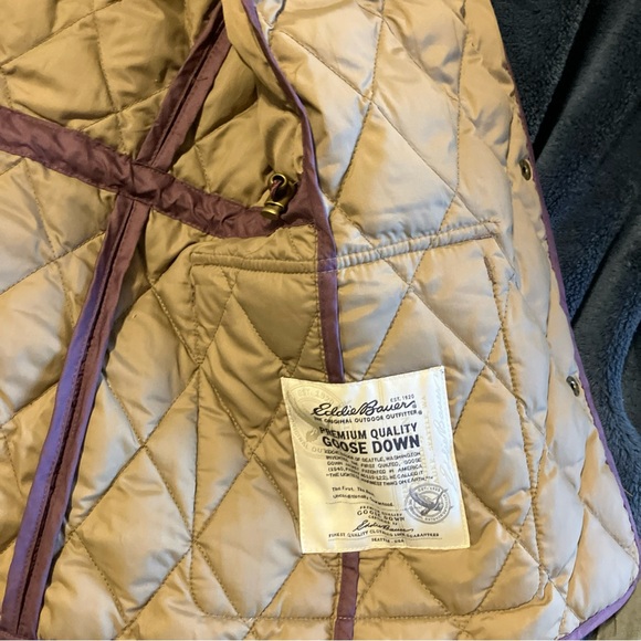 Eddie Bauer goose down quilted vest women’s extra large, dusky purple - Picture 3 of 7